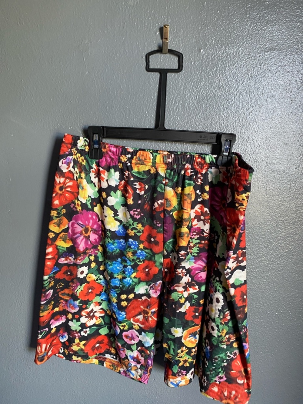 Floral Elastic Waist shorts Black Multicolor